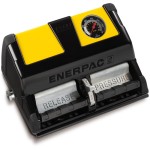 ENERPAC AIR DRIVEN HYDRAULIC FOOT PUMP GAUGE 4/3 VALVE 2L OIL XA12V